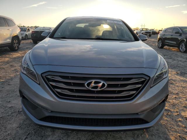 Photo 4 VIN: 5NPE34AF5GH411768 - HYUNDAI SONATA 