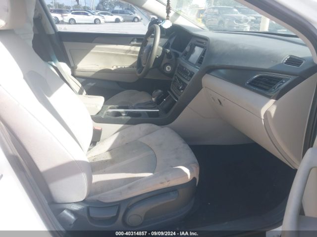 Photo 4 VIN: 5NPE34AF5GH414752 - HYUNDAI SONATA 