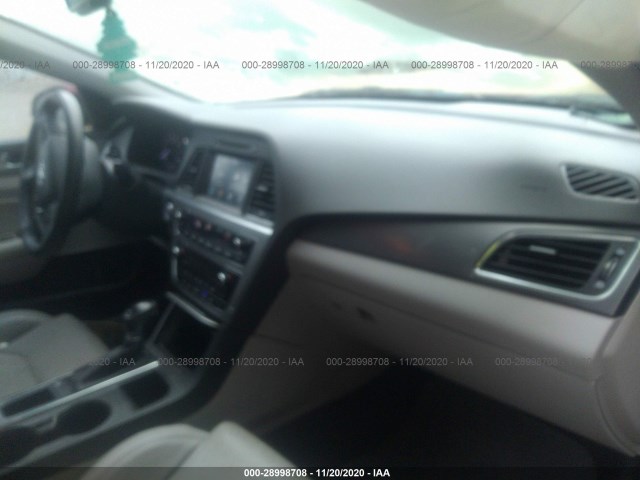 Photo 4 VIN: 5NPE34AF5GH423029 - HYUNDAI SONATA 