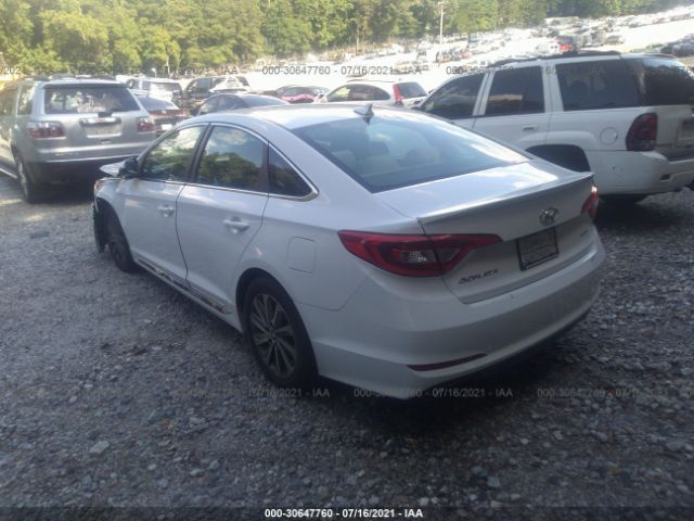 Photo 2 VIN: 5NPE34AF5GH435617 - HYUNDAI SONATA 