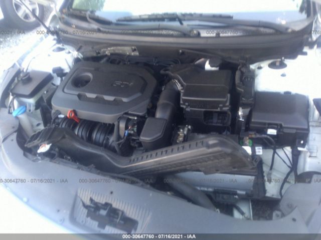 Photo 9 VIN: 5NPE34AF5GH435617 - HYUNDAI SONATA 