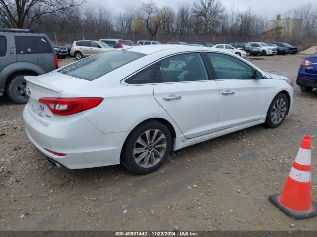 Photo 3 VIN: 5NPE34AF5HH513430 - HYUNDAI SONATA 