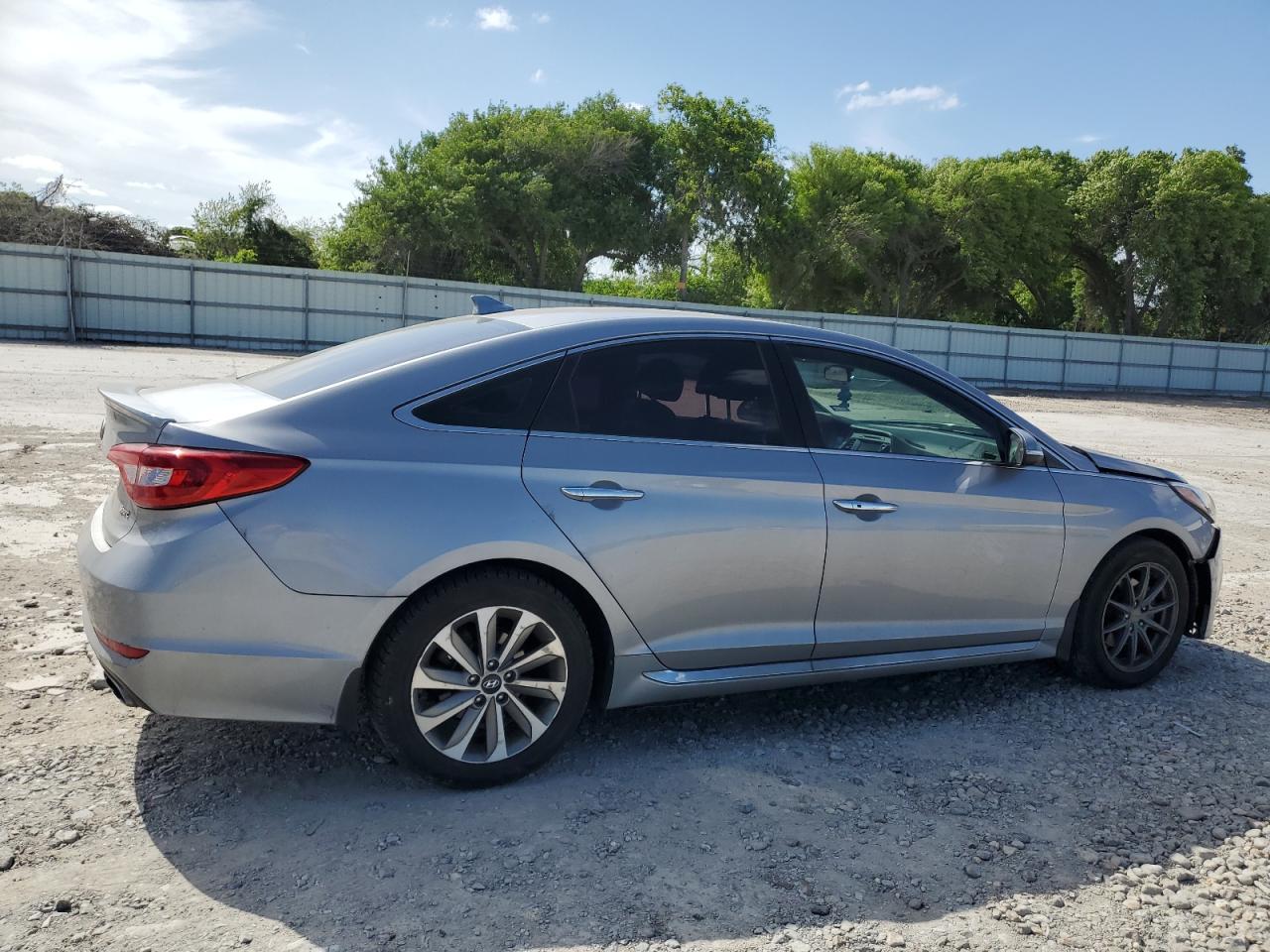 Photo 2 VIN: 5NPE34AF5HH585731 - HYUNDAI SONATA 