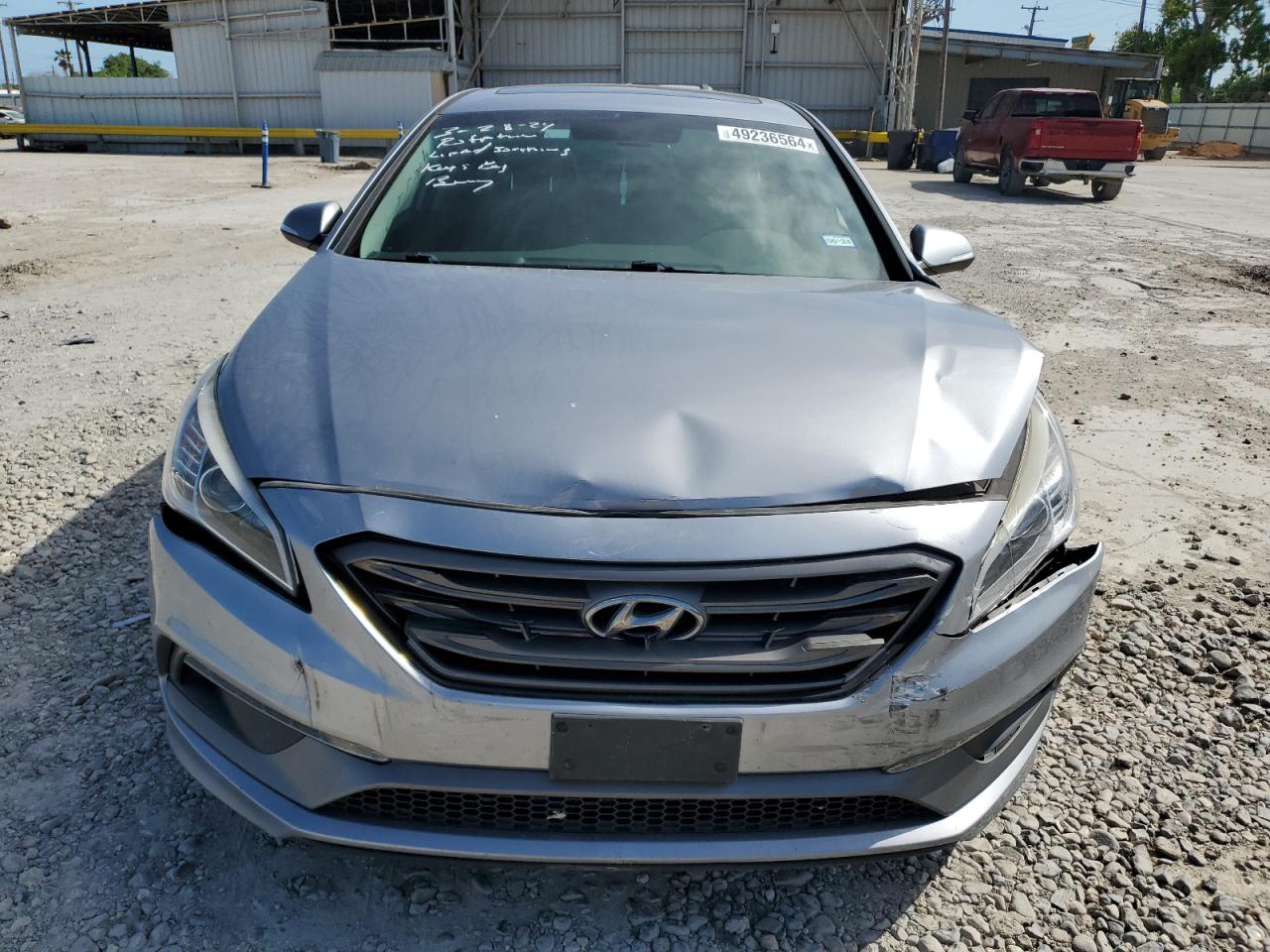 Photo 4 VIN: 5NPE34AF5HH585731 - HYUNDAI SONATA 