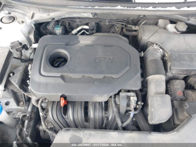 Photo 9 VIN: 5NPE34AF5HH591688 - HYUNDAI SONATA 