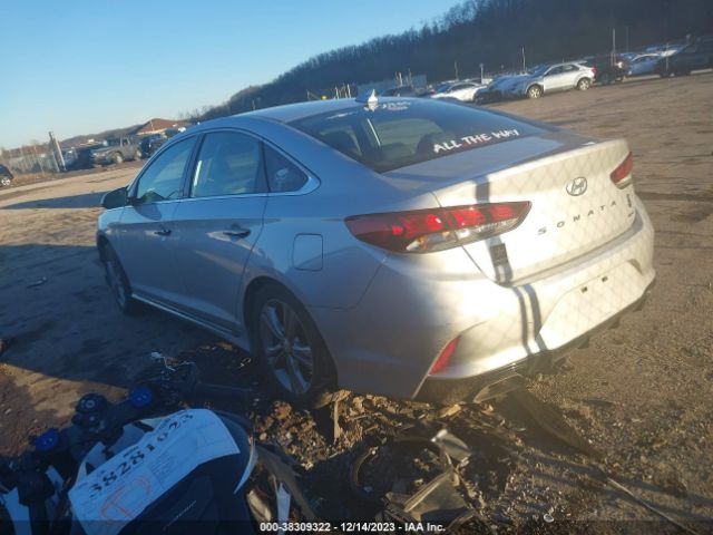 Photo 2 VIN: 5NPE34AF5JH606616 - HYUNDAI SONATA 