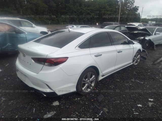 Photo 3 VIN: 5NPE34AF5JH612707 - HYUNDAI SONATA 