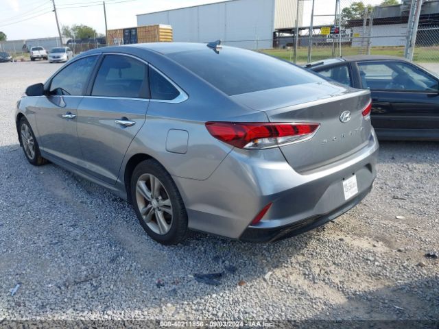 Photo 2 VIN: 5NPE34AF5JH620998 - HYUNDAI SONATA 