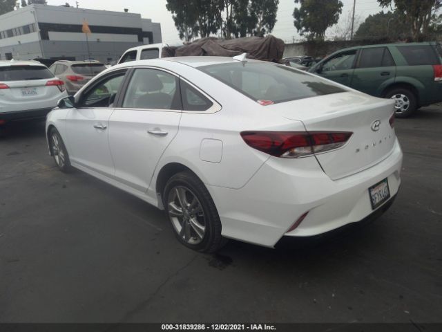 Photo 2 VIN: 5NPE34AF5JH655069 - HYUNDAI SONATA 