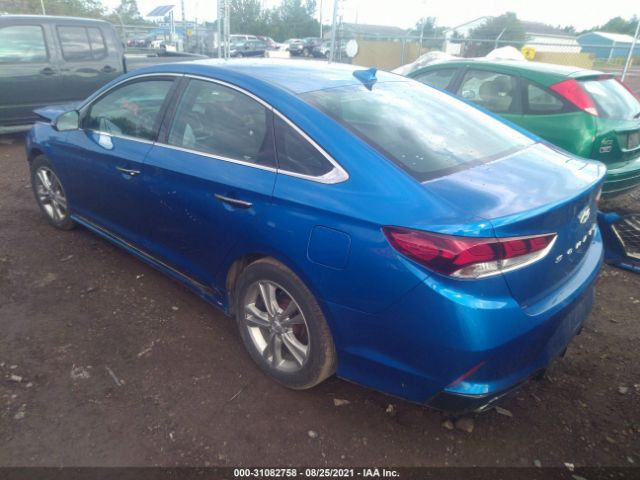 Photo 2 VIN: 5NPE34AF5JH677959 - HYUNDAI SONATA 