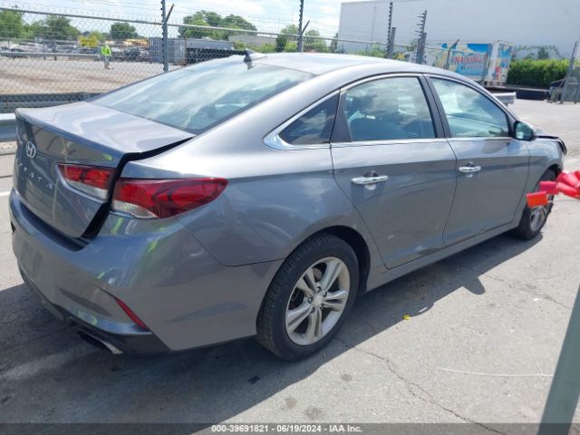 Photo 3 VIN: 5NPE34AF5JH678514 - HYUNDAI SONATA 