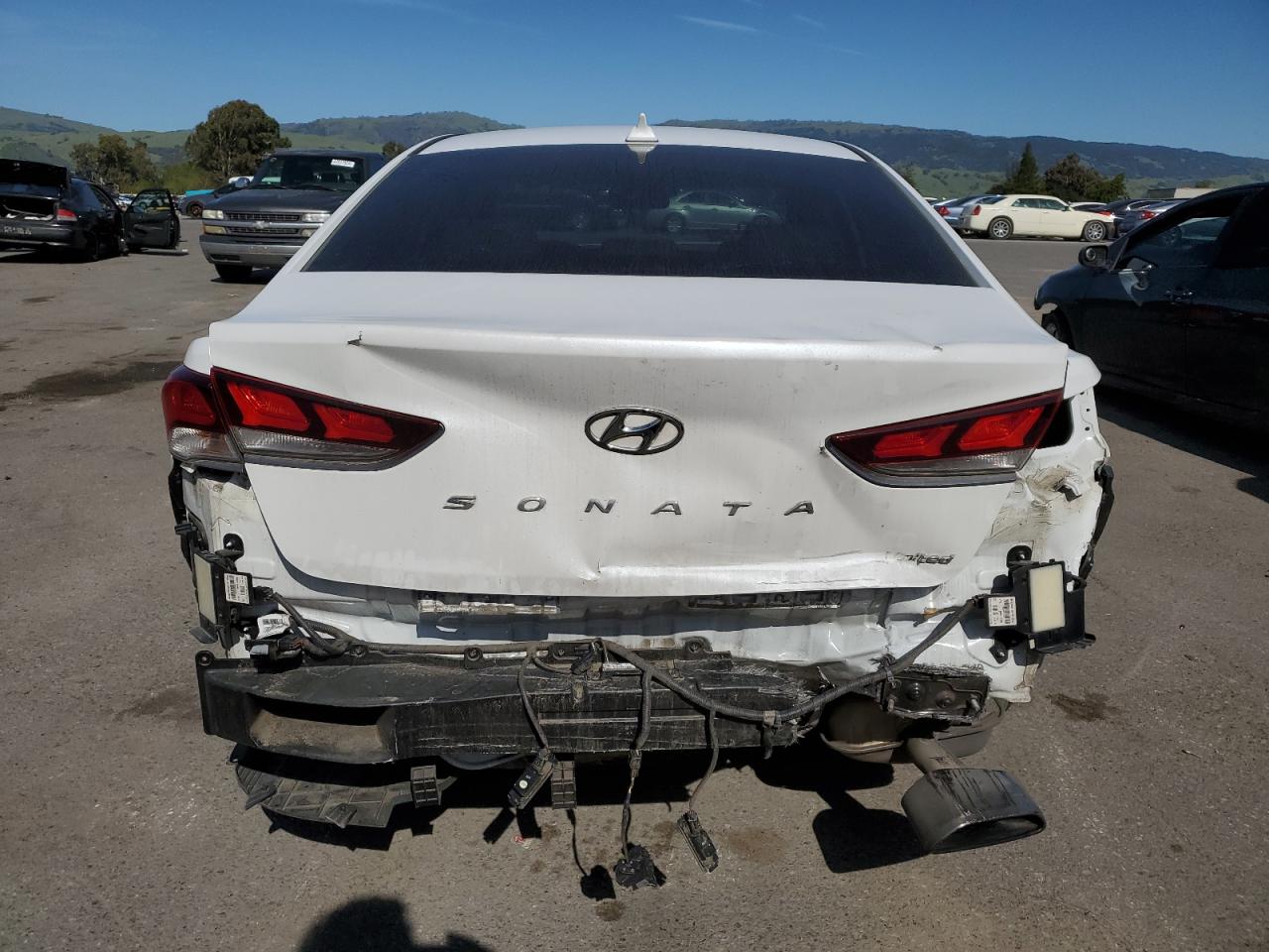 Photo 5 VIN: 5NPE34AF5JH706909 - HYUNDAI SONATA 