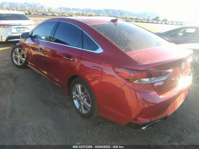 Photo 2 VIN: 5NPE34AF5KH736834 - HYUNDAI SONATA 