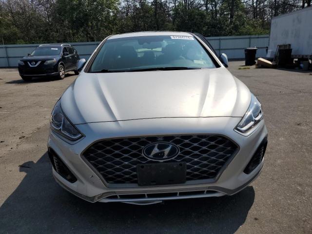 Photo 4 VIN: 5NPE34AF5KH750118 - HYUNDAI SONATA LIM 