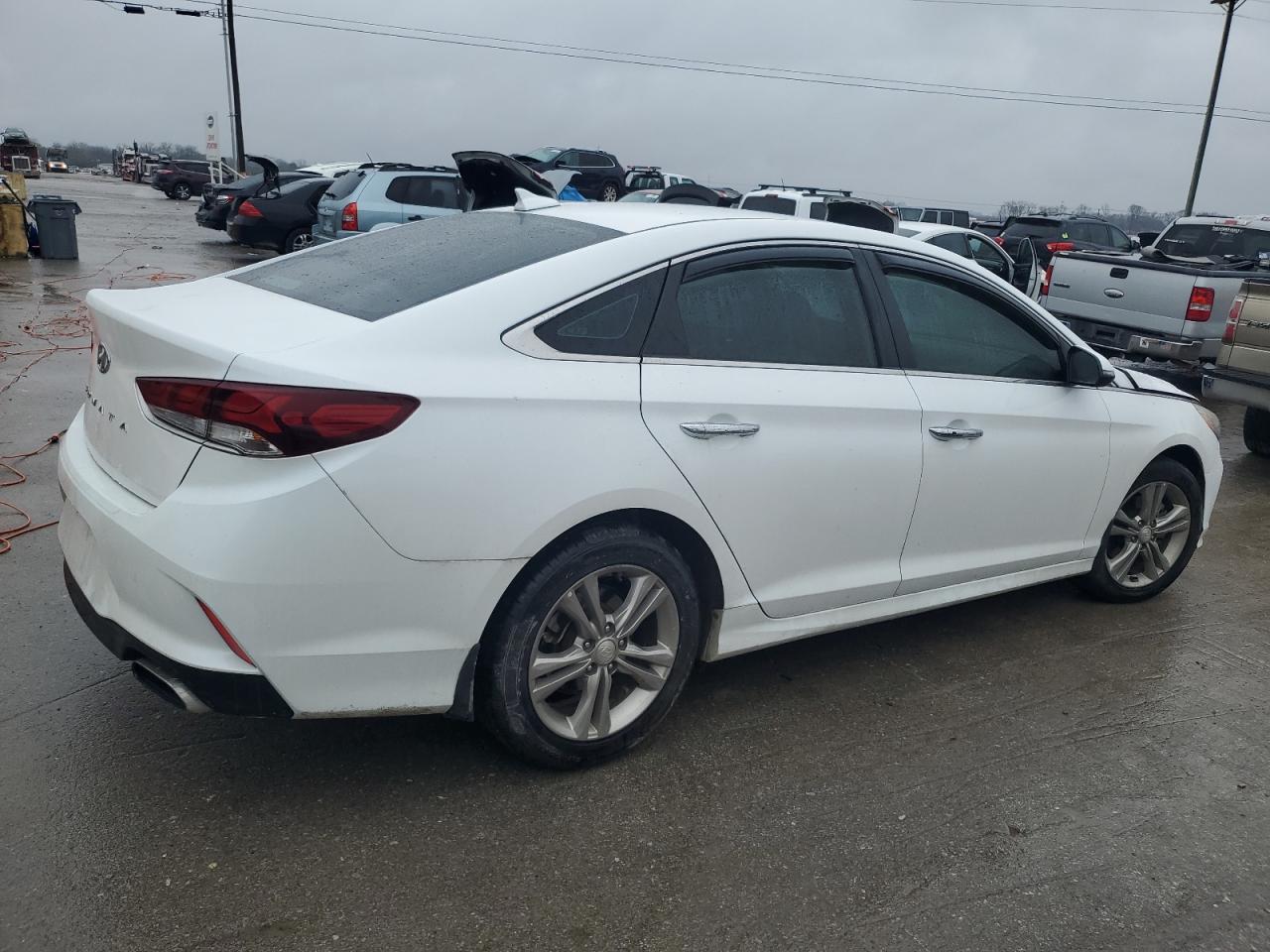 Photo 2 VIN: 5NPE34AF5KH770966 - HYUNDAI SONATA 