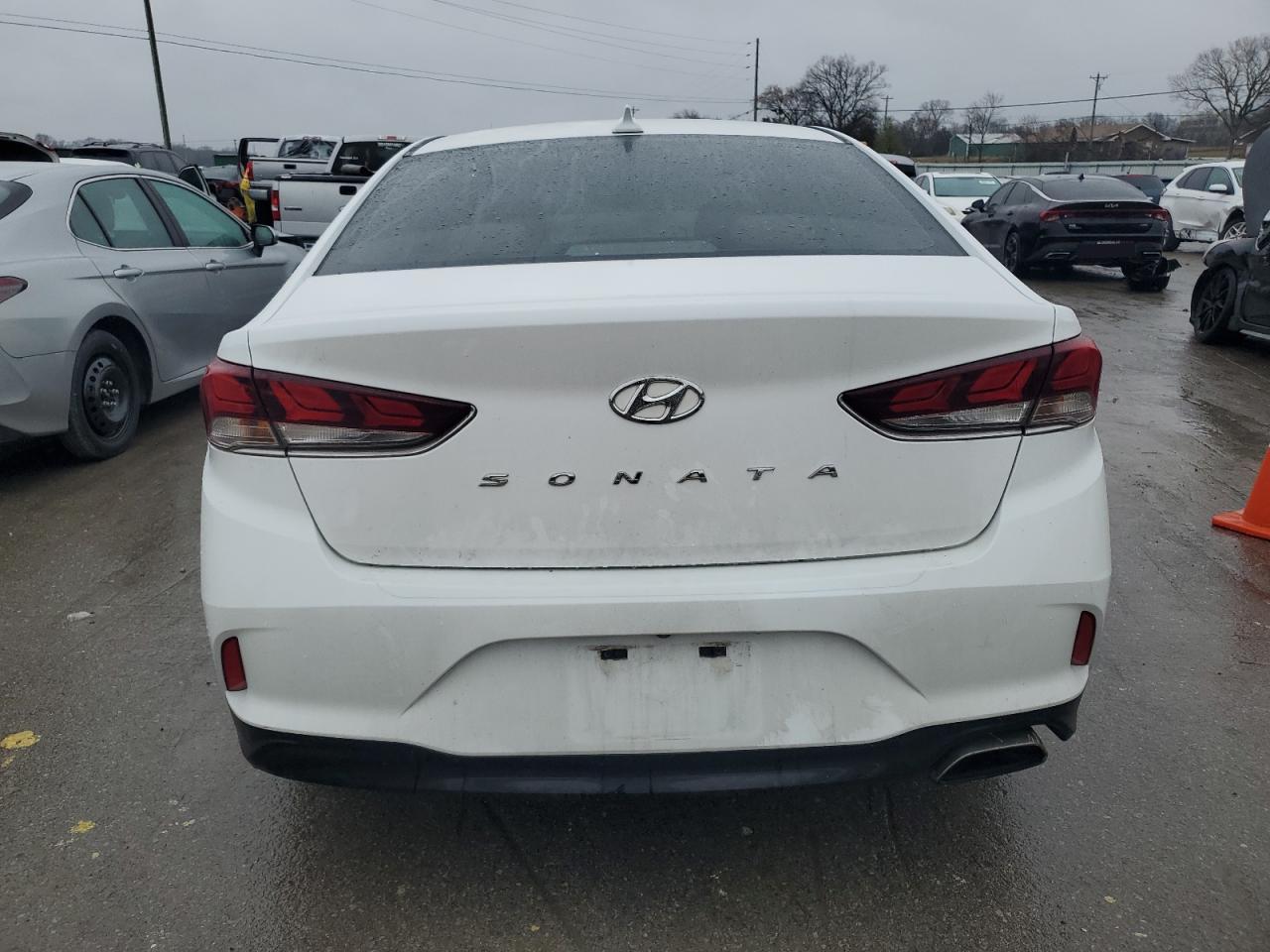 Photo 5 VIN: 5NPE34AF5KH770966 - HYUNDAI SONATA 