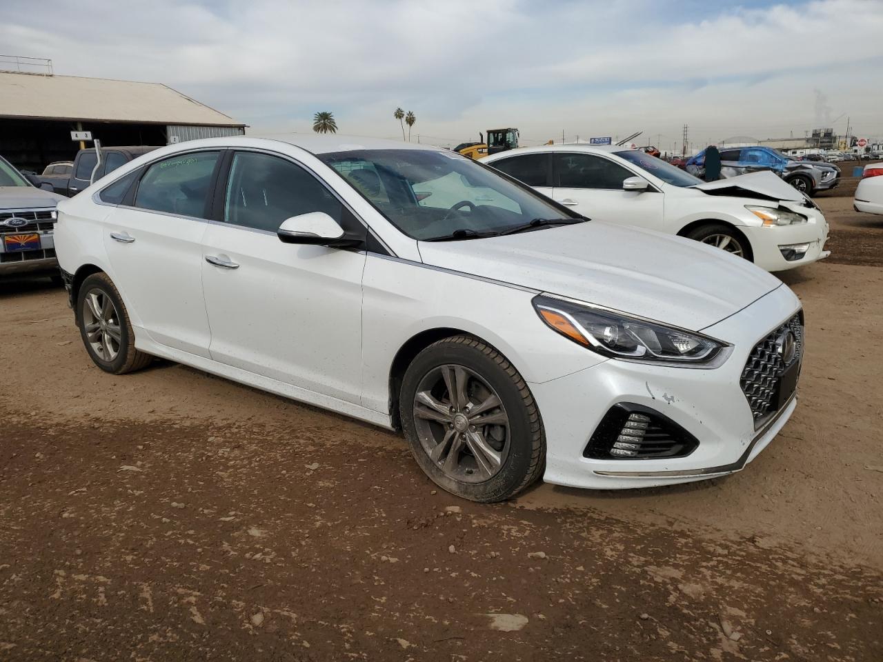 Photo 3 VIN: 5NPE34AF5KH775536 - HYUNDAI SONATA 