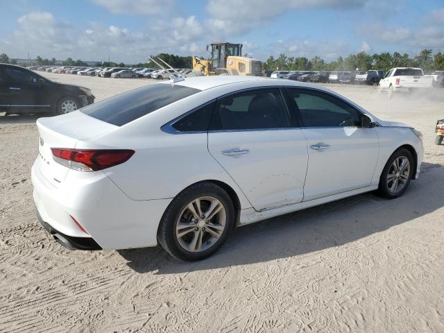 Photo 2 VIN: 5NPE34AF5KH776511 - HYUNDAI SONATA LIM 