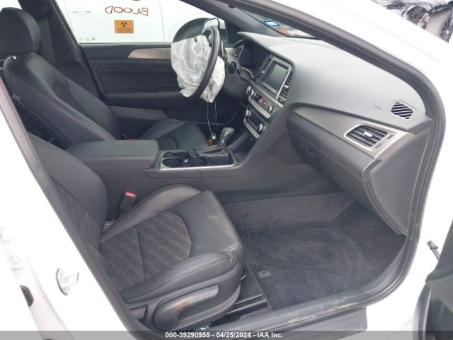 Photo 4 VIN: 5NPE34AF5KH789730 - HYUNDAI SONATA 