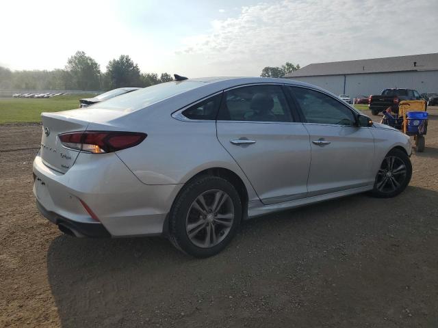 Photo 2 VIN: 5NPE34AF5KH809474 - HYUNDAI SONATA LIM 