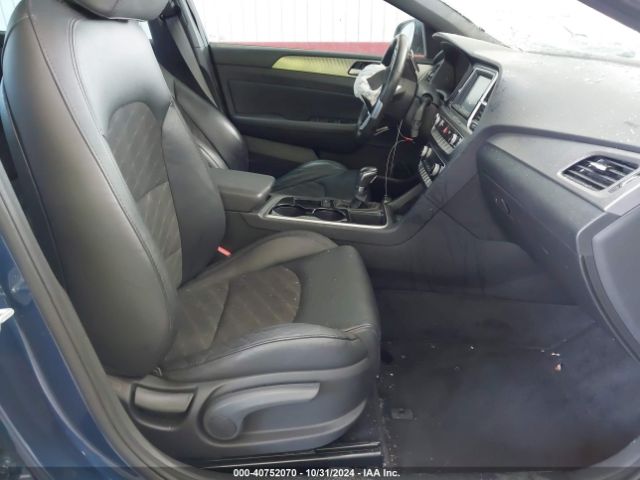 Photo 4 VIN: 5NPE34AF5KH816814 - HYUNDAI SONATA 