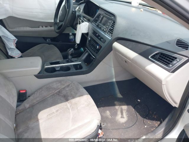 Photo 4 VIN: 5NPE34AF6FH044233 - HYUNDAI SONATA 