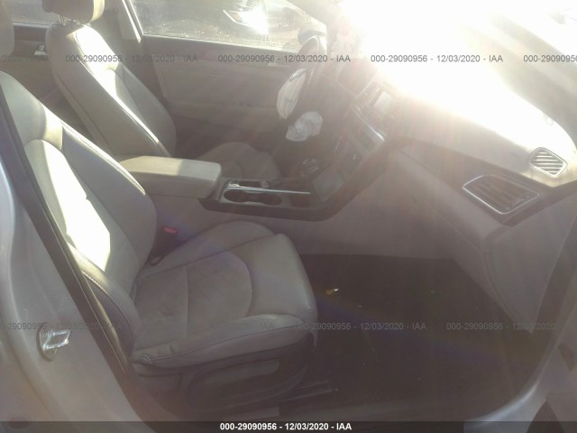 Photo 4 VIN: 5NPE34AF6FH180412 - HYUNDAI SONATA 