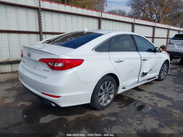 Photo 3 VIN: 5NPE34AF6FH252709 - HYUNDAI SONATA 