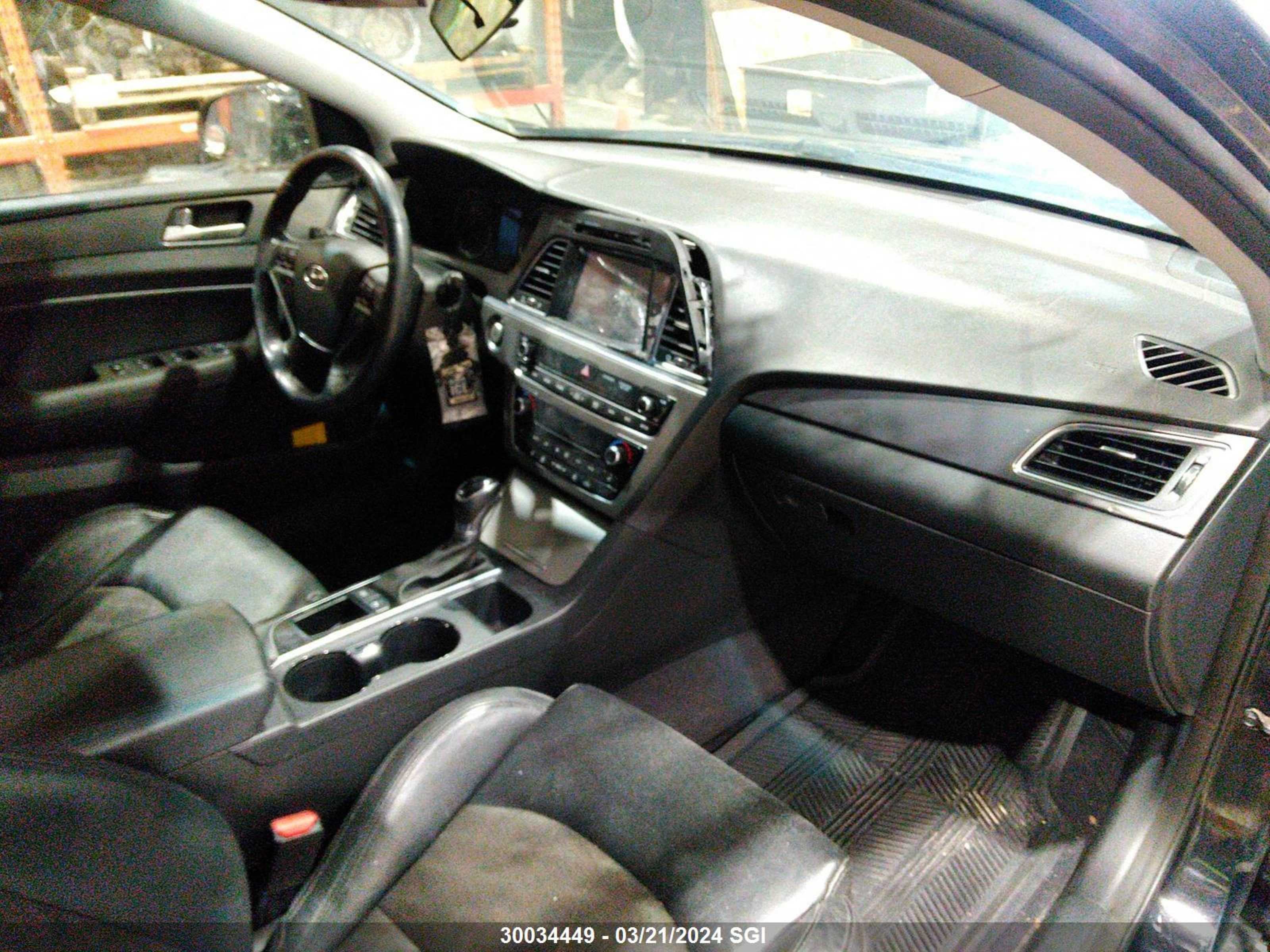 Photo 4 VIN: 5NPE34AF6GH271598 - HYUNDAI SONATA 