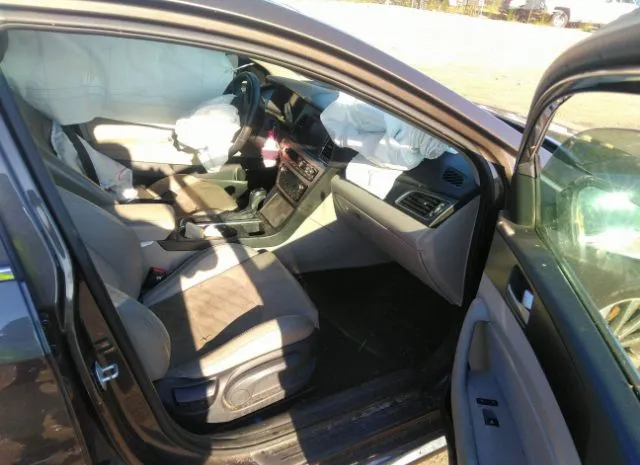 Photo 4 VIN: 5NPE34AF6GH277398 - HYUNDAI SONATA 