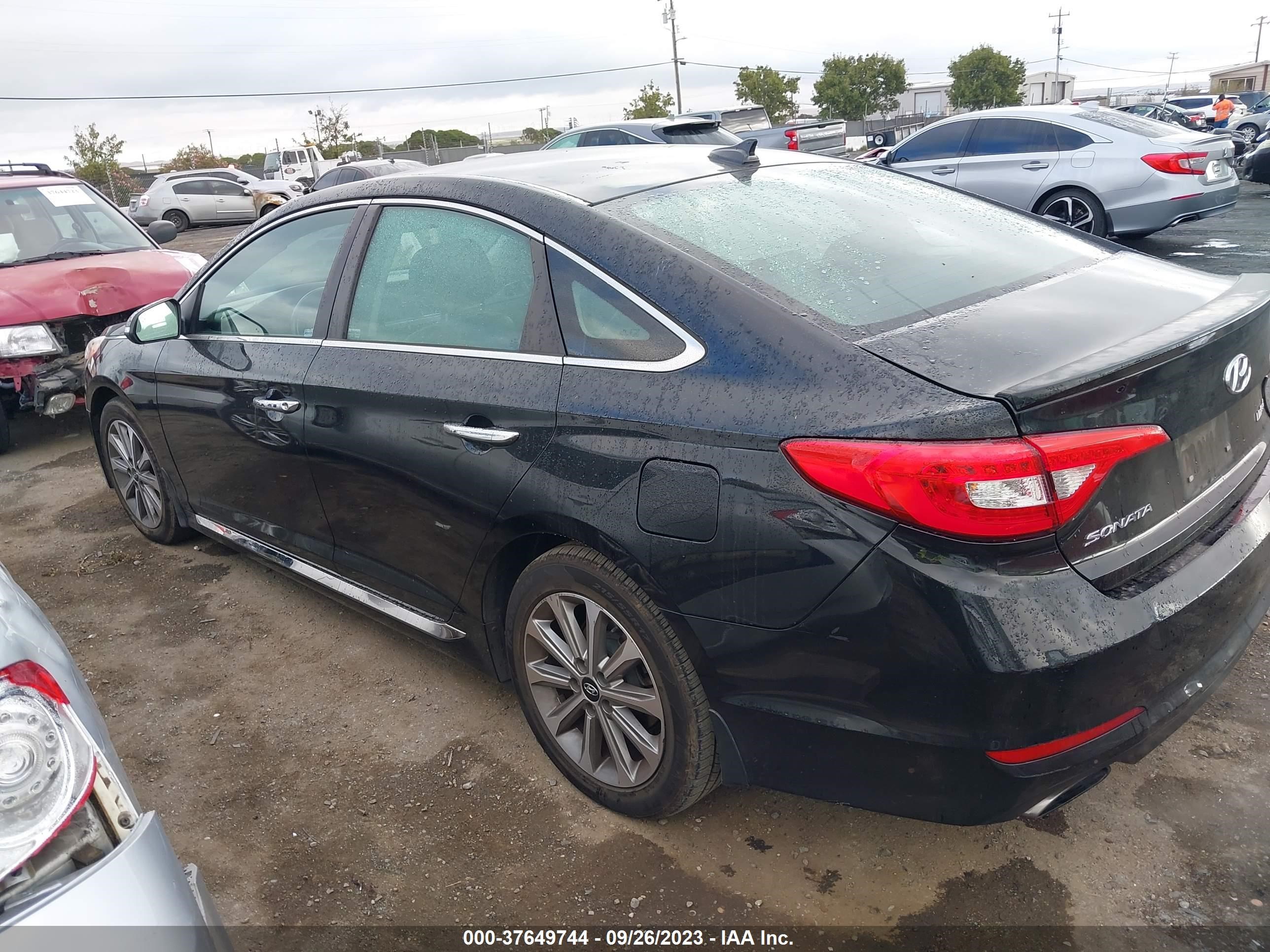 Photo 2 VIN: 5NPE34AF6GH305393 - HYUNDAI SONATA 