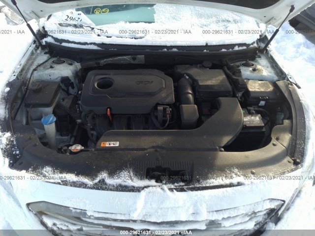 Photo 9 VIN: 5NPE34AF6GH320573 - HYUNDAI SONATA 