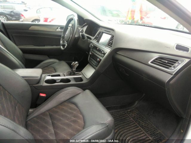 Photo 4 VIN: 5NPE34AF6GH396505 - HYUNDAI SONATA 