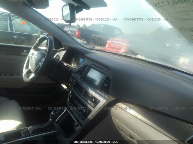 Photo 4 VIN: 5NPE34AF6GH428255 - HYUNDAI SONATA 