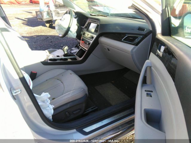 Photo 4 VIN: 5NPE34AF6HH455618 - HYUNDAI SONATA 