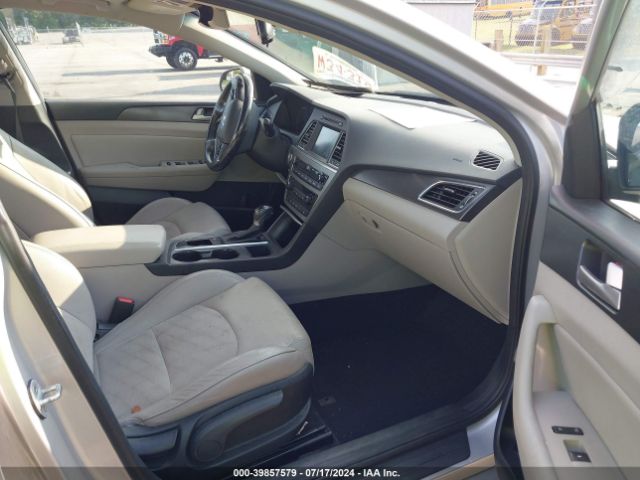 Photo 4 VIN: 5NPE34AF6HH535274 - HYUNDAI SONATA 