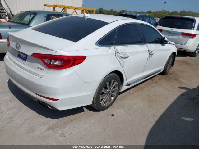 Photo 3 VIN: 5NPE34AF6HH562085 - HYUNDAI SONATA 