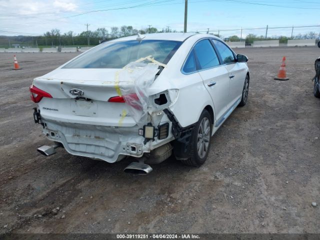 Photo 3 VIN: 5NPE34AF6HH572101 - HYUNDAI SONATA 