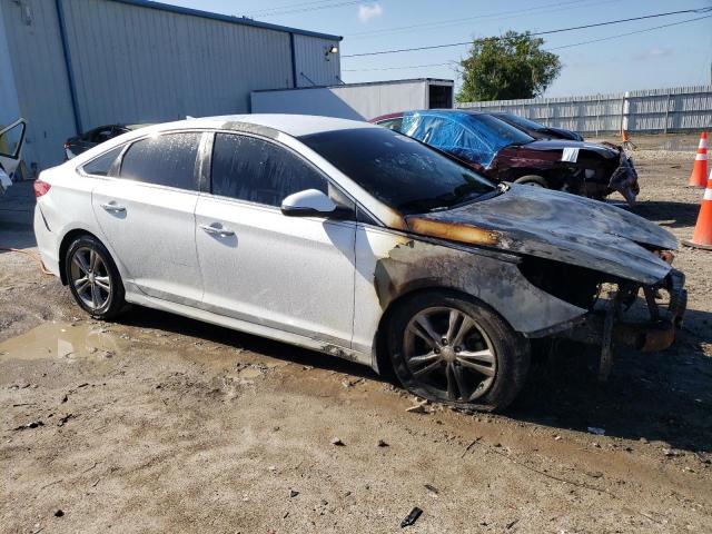 Photo 3 VIN: 5NPE34AF6JH604325 - HYUNDAI SONATA 