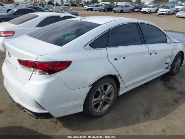 Photo 3 VIN: 5NPE34AF6JH626504 - HYUNDAI SONATA 