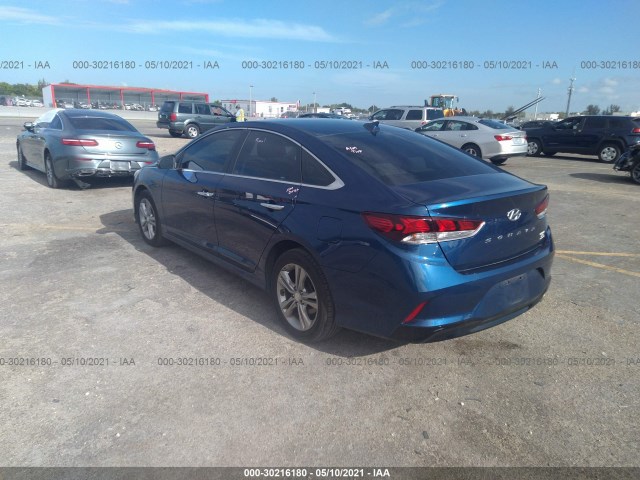 Photo 2 VIN: 5NPE34AF6JH647935 - HYUNDAI SONATA 