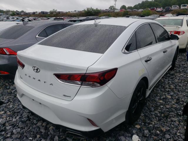 Photo 3 VIN: 5NPE34AF6JH681437 - HYUNDAI SONATA SPO 