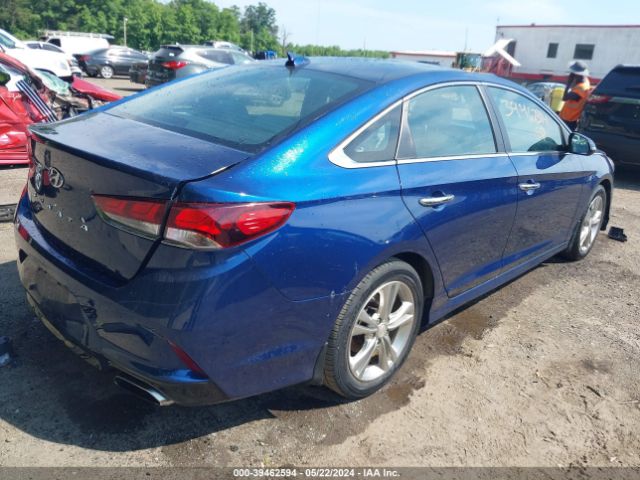 Photo 3 VIN: 5NPE34AF6JH687643 - HYUNDAI SONATA 