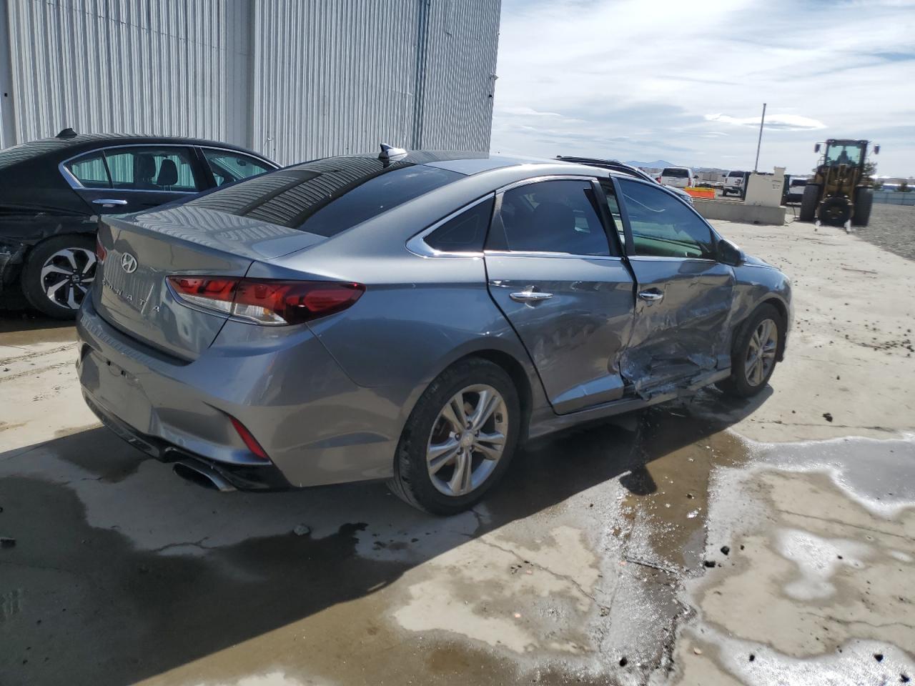 Photo 2 VIN: 5NPE34AF6KH776839 - HYUNDAI SONATA 