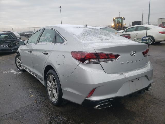 Photo 2 VIN: 5NPE34AF6KH788652 - HYUNDAI SONATA LIM 