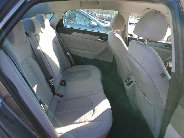 Photo 9 VIN: 5NPE34AF6KH798503 - HYUNDAI SONATA LIM 