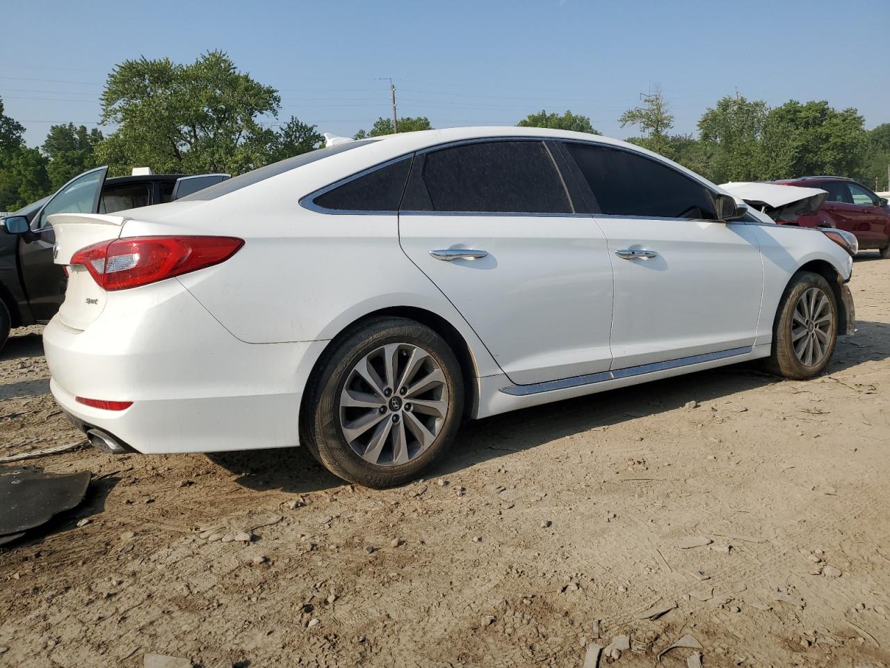 Photo 2 VIN: 5NPE34AF7FH176451 - HYUNDAI SONATA 