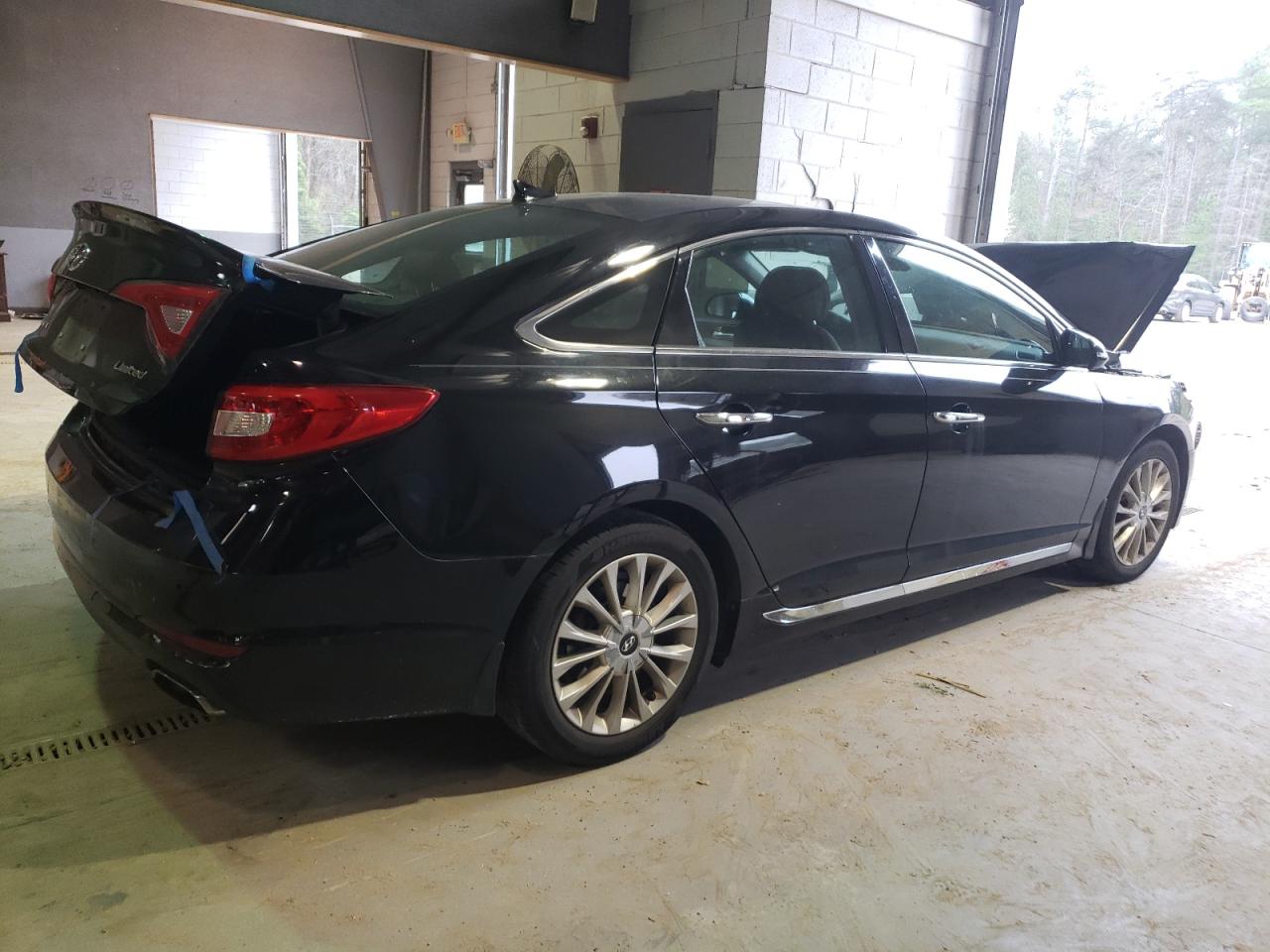 Photo 2 VIN: 5NPE34AF7FH188471 - HYUNDAI SONATA 