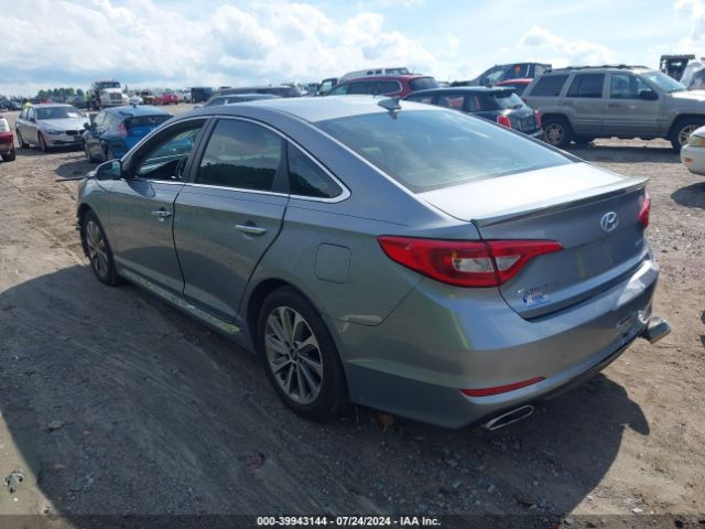 Photo 2 VIN: 5NPE34AF7FH230122 - HYUNDAI SONATA 