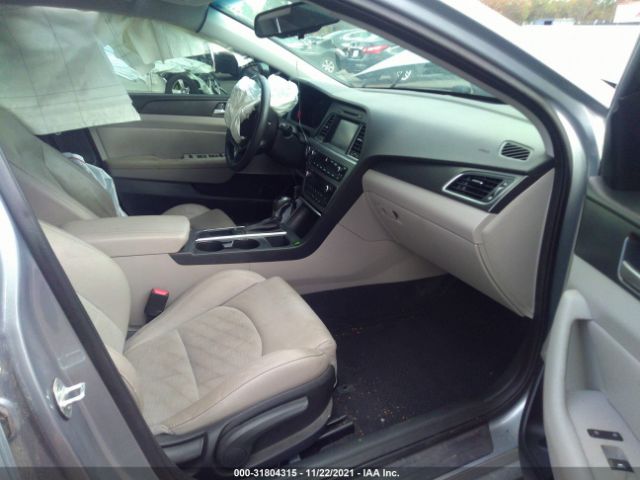 Photo 4 VIN: 5NPE34AF7GH260805 - HYUNDAI SONATA 